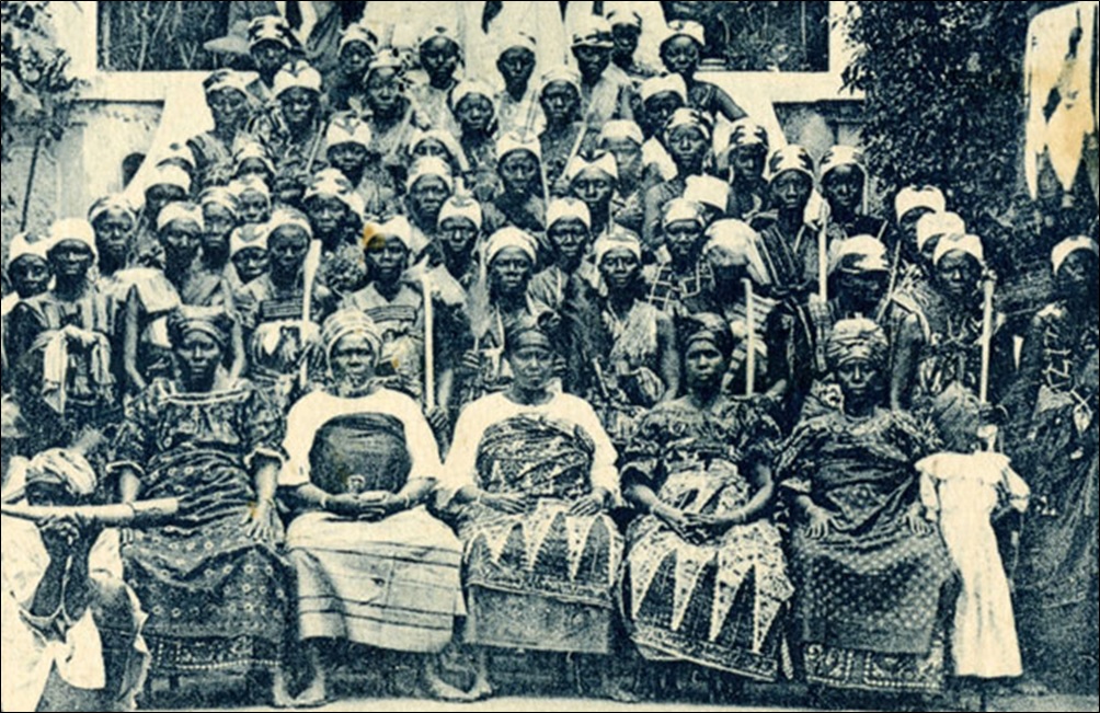 Tam-tam d’amazones (Dahomey)-CLOSER Tam-tam d’amazones (Dahomey)-CLOSER