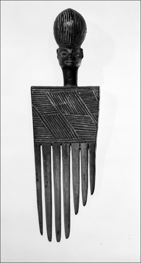 Chokwe Comb