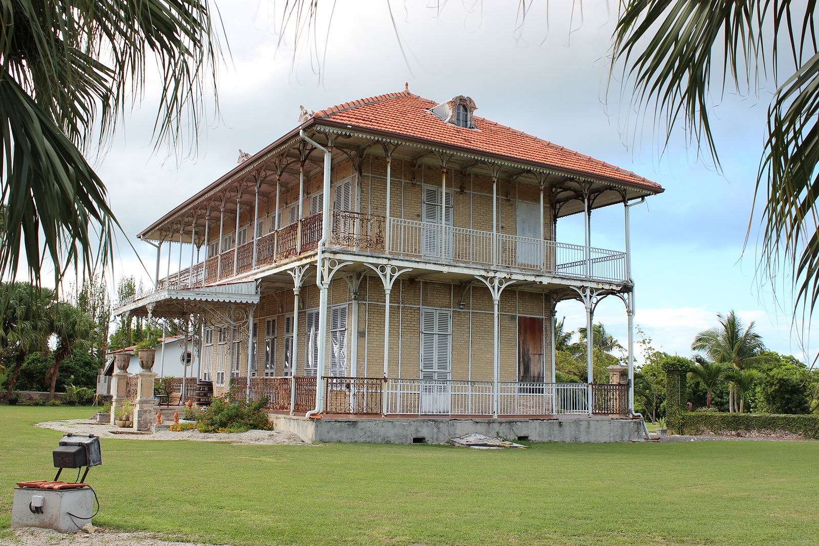 Building of the habitation Zévallos